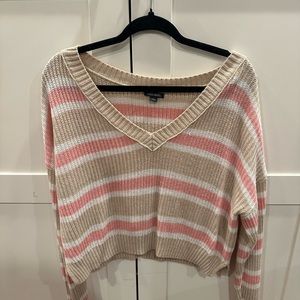 Women’s Off the Shoulder Cropped Sweater. Size Large.
